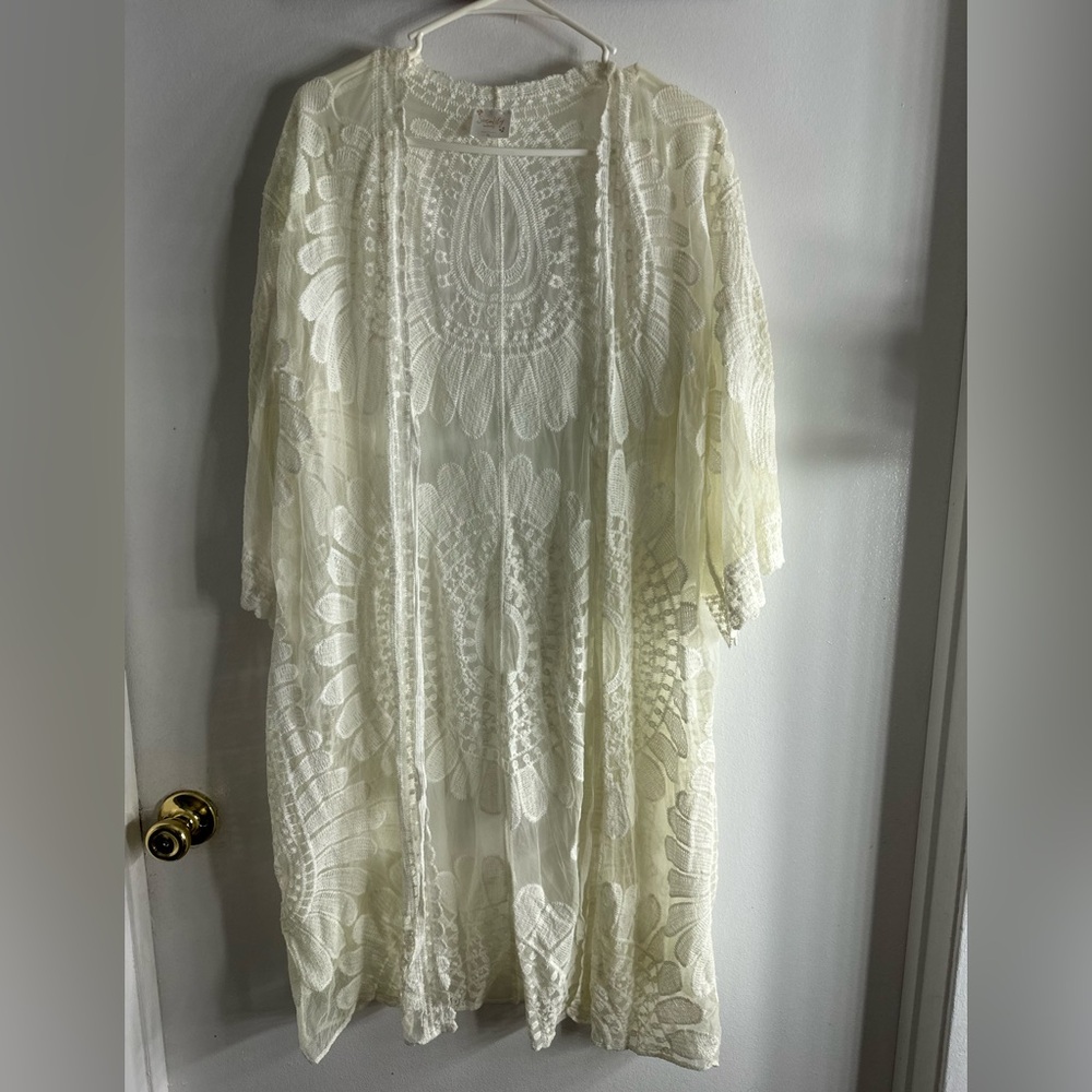 Siren Lily Cream Lace Maternity Cover-Up